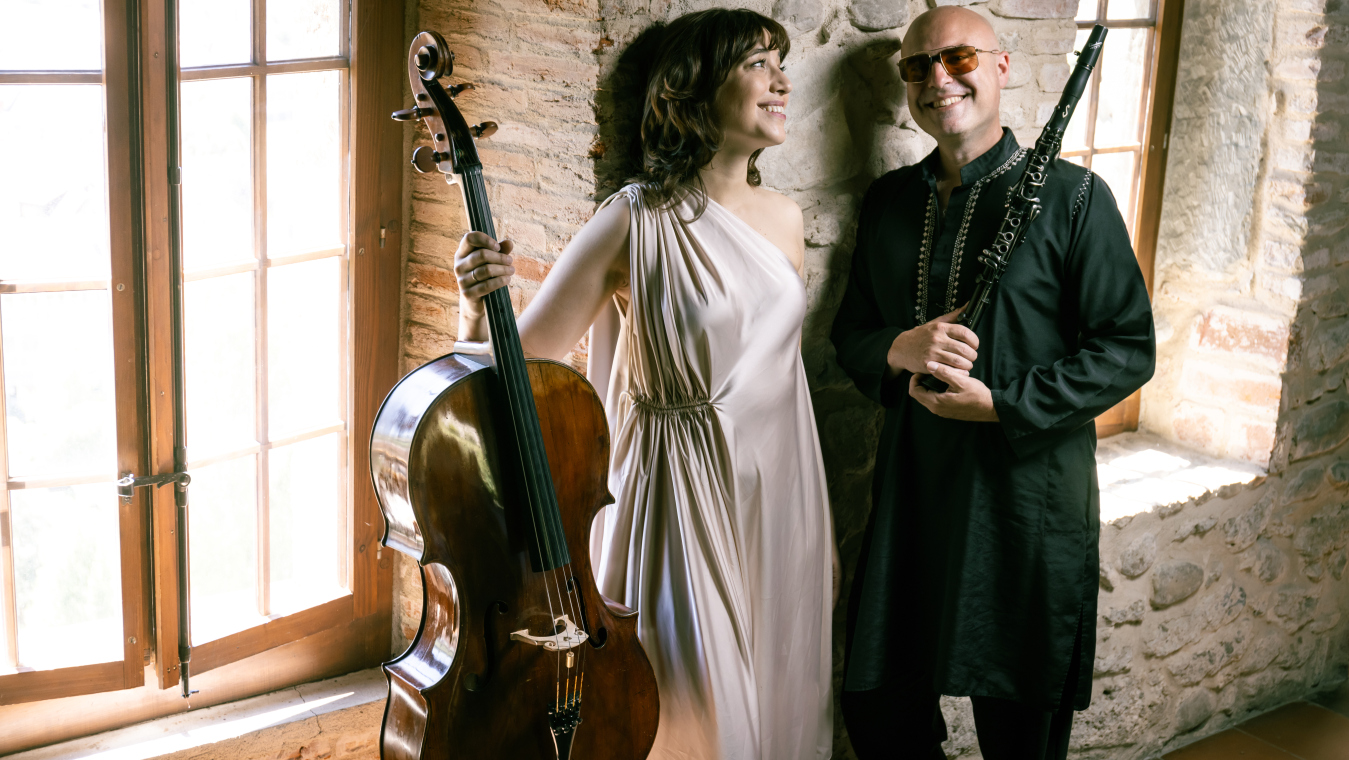 CAMILLE THOMAS, violoncelle YOM, clarinettes, composition © C. Meuwly