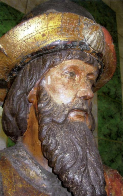 Statue en bois polychrome de Saint Jacques barbu avec une coquille Saint Jacque susr son chapeau
