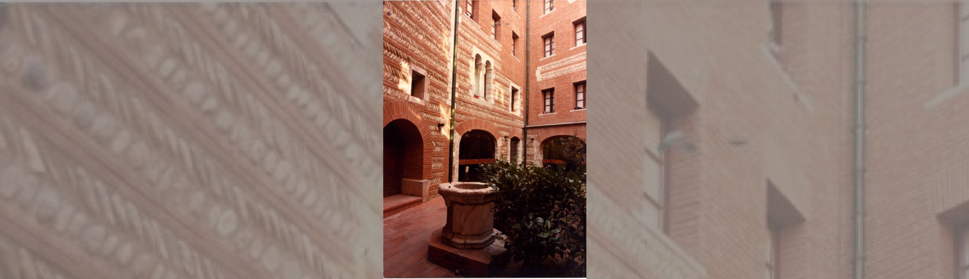 Hôtel d'Ortaffa, Perpignan intérieur- Photographie couleur, années 1980