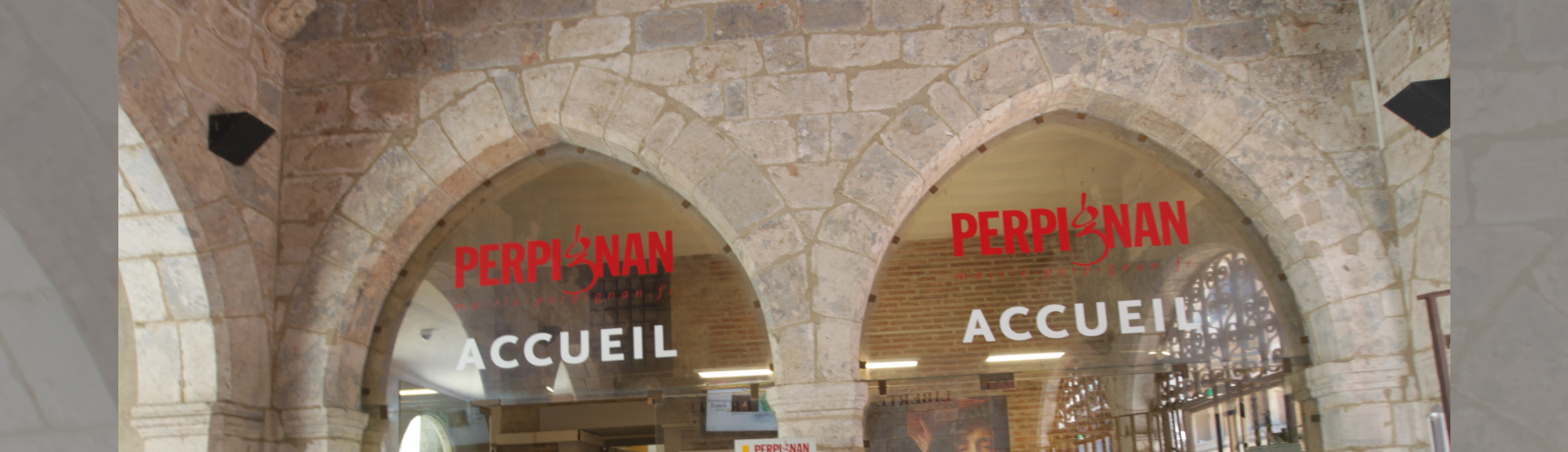 LES ÉLUS DE LA VILLE RECOIVENT LES PERPIGNANAIS