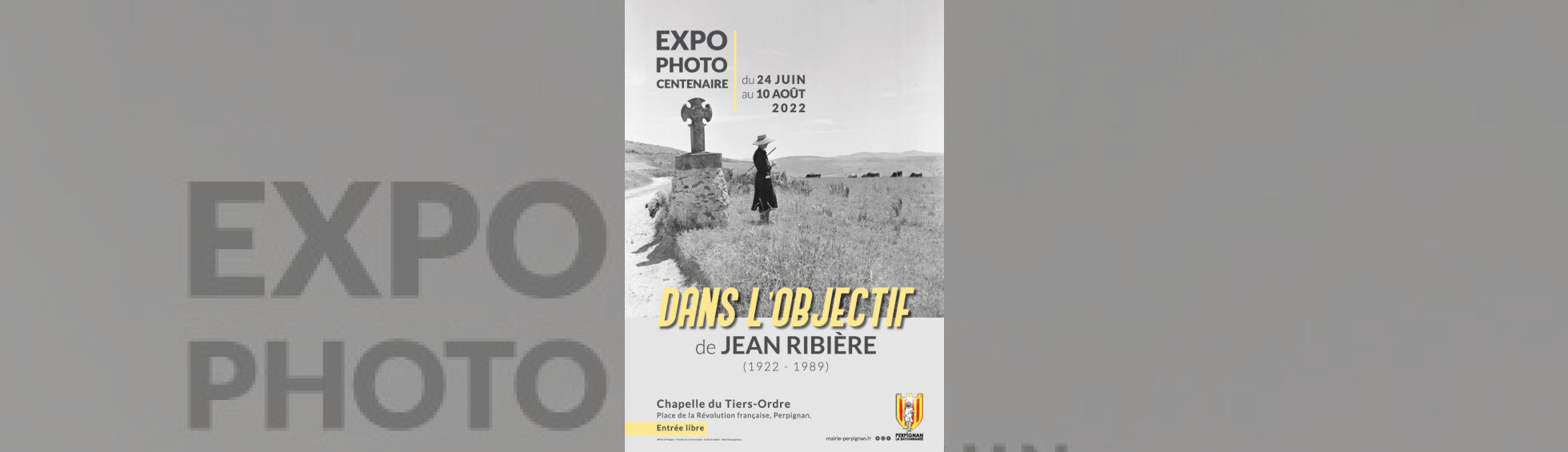 Affiche exposition "Dans l'objectif" de Jean Ribière - photo noir et blanc d'un paysage et un berger 